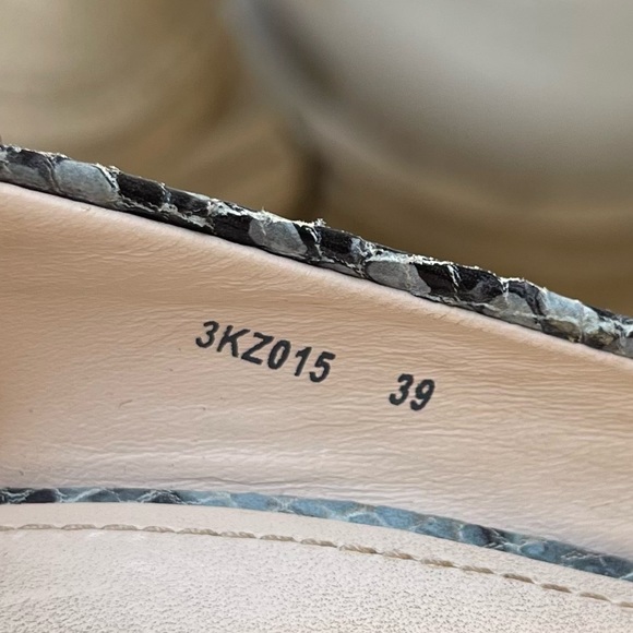 🩵 PRADA Wedge heels - peep toe!  Size 8.5 (Euro 39) 🩵 - Picture 6 of 7